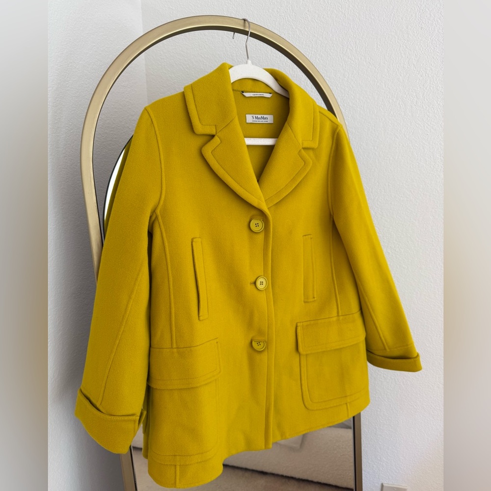 S MaxMara - Like-New Mustard Yellow Coat